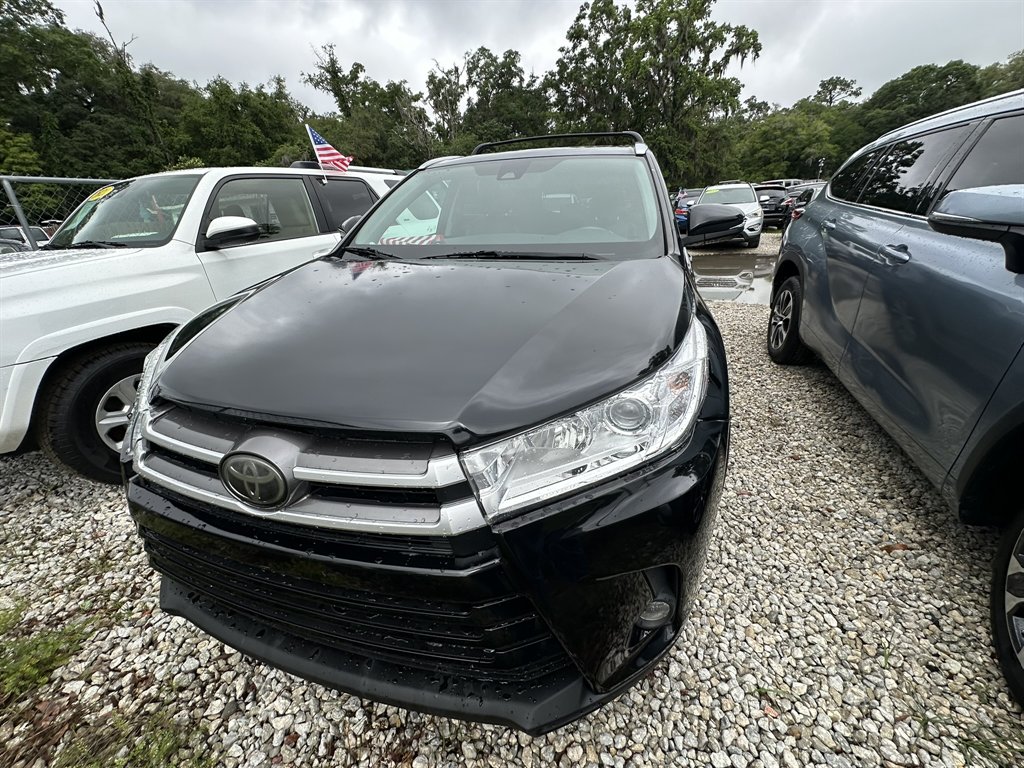 2017 Toyota Highlander for sale in Gainesville FL 32609 by Veneauto Cars